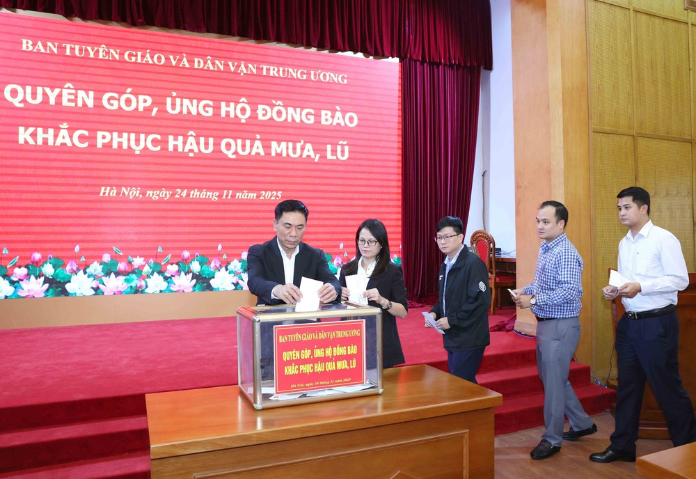 Ban Tuyên giáo và Dân vận Trung ương, Ban Nội chính Trung ương ủng hộ đồng bào miền Trung - Tây Nguyên khắc phục hậu quả bão lũ - Ảnh 5. Ban Tuyên giáo và Dân vận Trung ương, Ban Nội chính Trung ương ủng hộ đồng bào miền Trung - Tây Nguyên khắc phục hậu quả bão lũ - Ảnh 5.