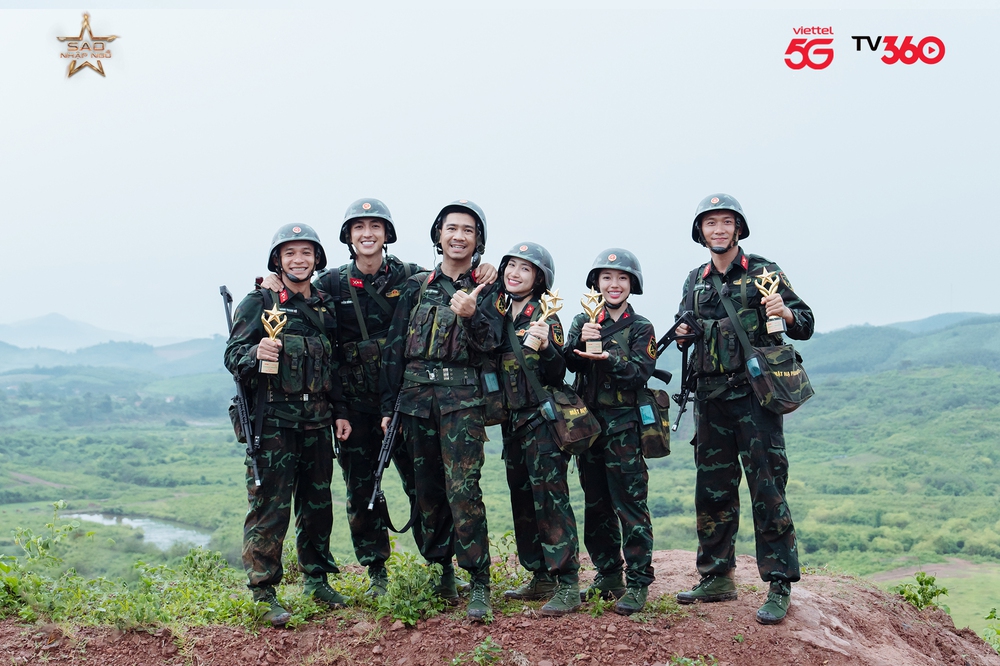 Khoảnh khắc ấn tượng khép lại "Sao nhập ngũ 2025" - Ảnh 1. Khoảnh khắc ấn tượng khép lại "Sao nhập ngũ 2025" - Ảnh 1.