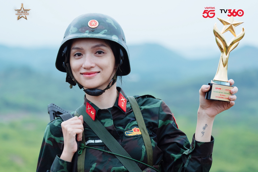 Khoảnh khắc ấn tượng khép lại "Sao nhập ngũ 2025" - Ảnh 3. Khoảnh khắc ấn tượng khép lại "Sao nhập ngũ 2025" - Ảnh 3.