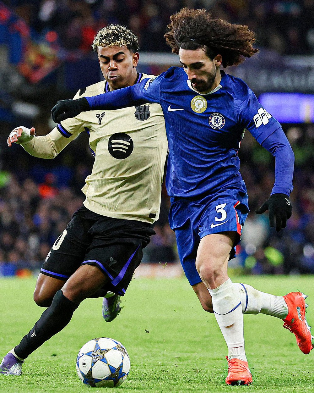 Yamal mờ nhạt trong ngày Estevao rực sáng, sao trẻ của Chelsea được báo chí Tây Ban Nha khen ngợi - Ảnh 3. Yamal mờ nhạt trong ngày Estevao rực sáng, sao trẻ của Chelsea được báo chí Tây Ban Nha khen ngợi - Ảnh 3.