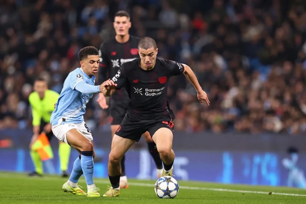 Cúp C1: Sao trẻ Việt kiều kiến tạo giúp đội nhà đánh bại Man City; Barcelona thua Chelsea - Ảnh 3. Cúp C1: Sao trẻ Việt kiều kiến tạo giúp đội nhà đánh bại Man City; Barcelona thua Chelsea - Ảnh 3.