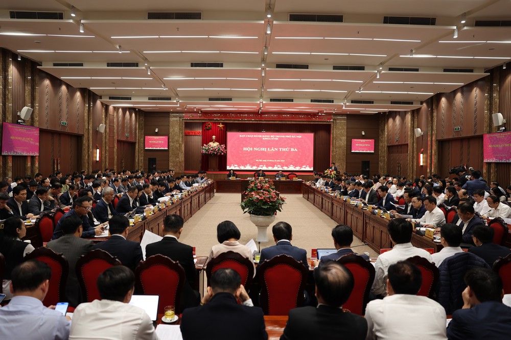 Hà Nội: Thống nhất mục tiêu tăng trưởng kinh tế năm 2026 từ 11% trở lên - Ảnh 1. Hà Nội: Thống nhất mục tiêu tăng trưởng kinh tế năm 2026 từ 11% trở lên - Ảnh 1.