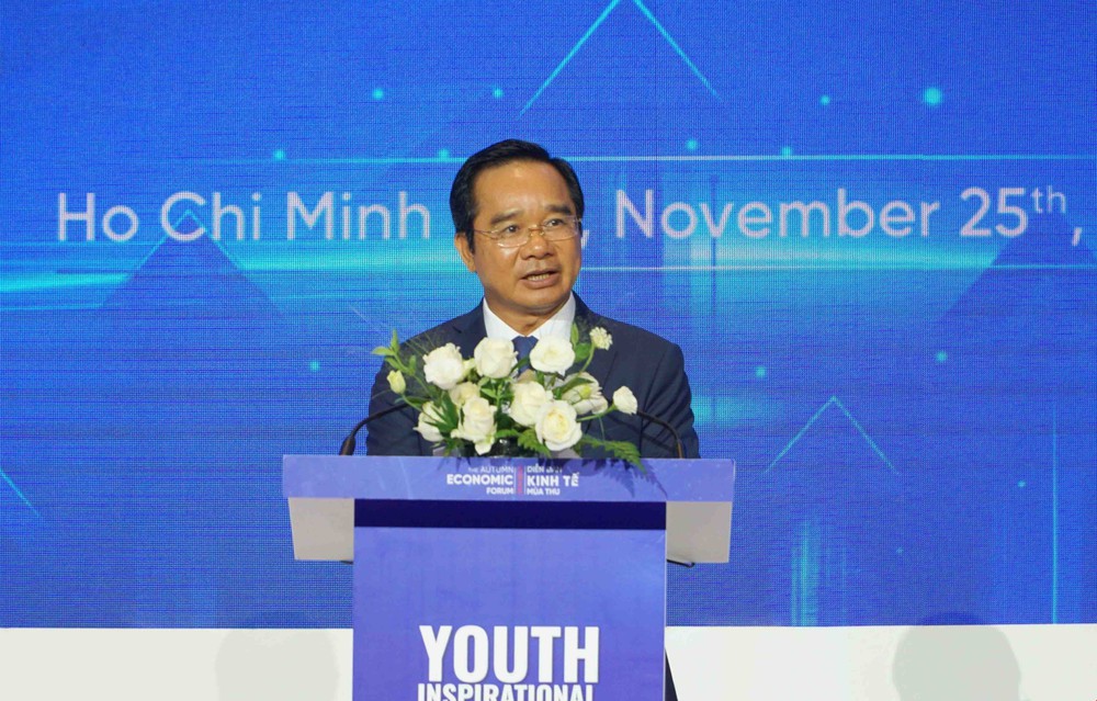 Talkshow truyền cảm hứng cho giới trẻ mở màn Diễn đàn kinh tế mùa thu 2025 - Ảnh 2.