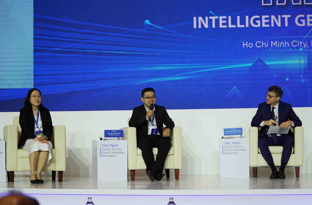 Talkshow truyền cảm hứng cho giới trẻ mở màn Diễn đàn kinh tế mùa thu 2025 - Ảnh 4.