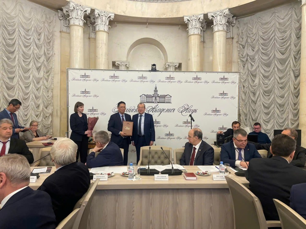 Viện Hàn lâm Khoa học Nga vinh danh nhà khoa học hàng đầu của Việt Nam - Ảnh 1.