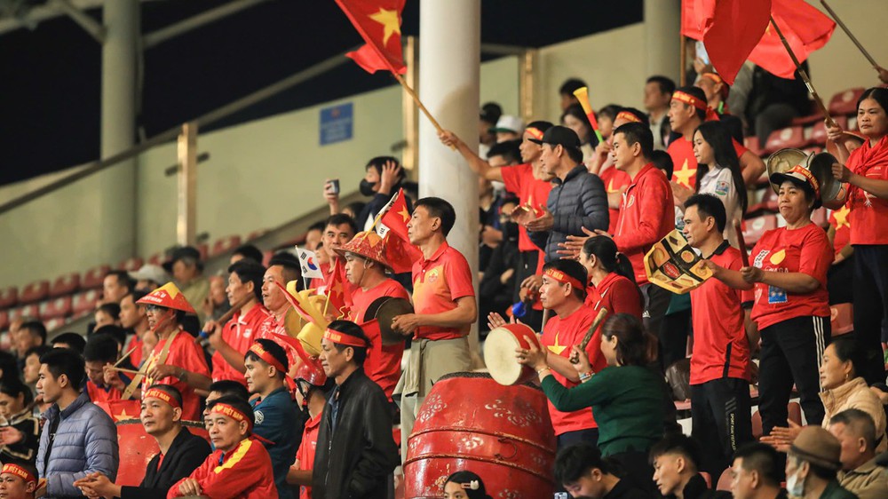 Chiến thắng áp đảo, U17 Việt Nam xây chắc ngôi đầu bảng - Ảnh 1. Chiến thắng áp đảo, U17 Việt Nam xây chắc ngôi đầu bảng - Ảnh 1.