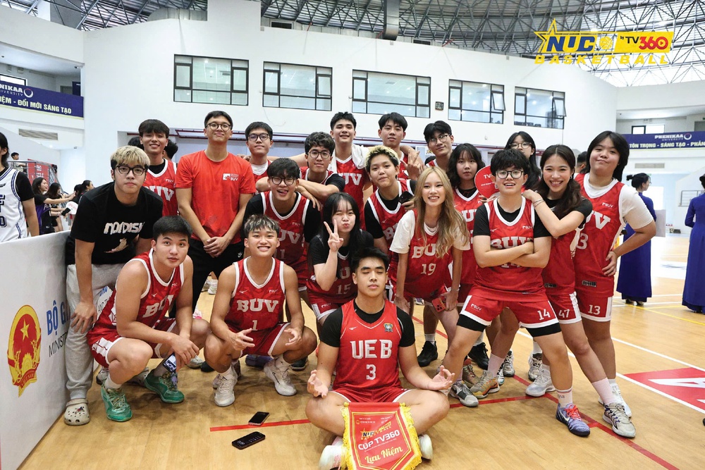 Đội tuyển Trường Đại học Anh Quốc Việt Nam (BUV) tại NUC 2025: Dấu ấn từ tinh thần đồng đội và những khoảnh khắc quyết định - Ảnh 2.