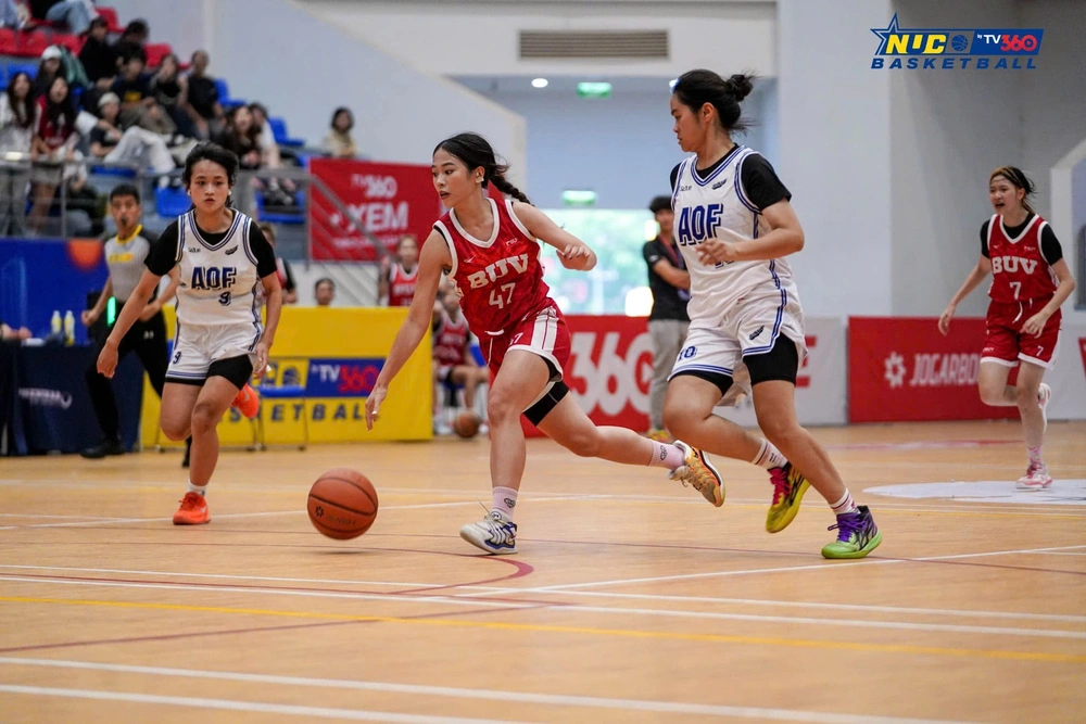 Đội tuyển Trường Đại học Anh Quốc Việt Nam (BUV) tại NUC 2025: Dấu ấn từ tinh thần đồng đội và những khoảnh khắc quyết định - Ảnh 3.