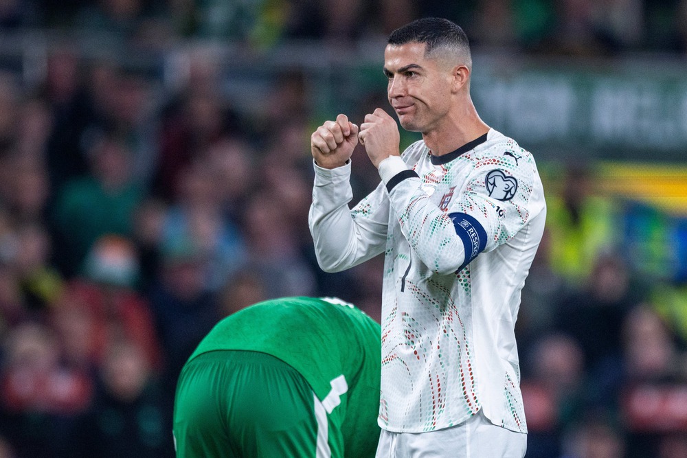 Fifa Giảm Án Cho Ronaldo: Sự Sỉ Nhục Dành Cho Người Hâm Mộ  - Ảnh 1.