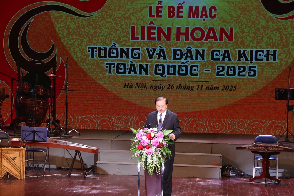 Bế mạc Liên hoan Tuồng và Dân ca Kịch toàn quốc: Trao 57 huy chương và 4 giải cá nhân xuất sắc - Ảnh 1. Bế mạc Liên hoan Tuồng và Dân ca Kịch toàn quốc: Trao 57 huy chương và 4 giải cá nhân xuất sắc - Ảnh 1.