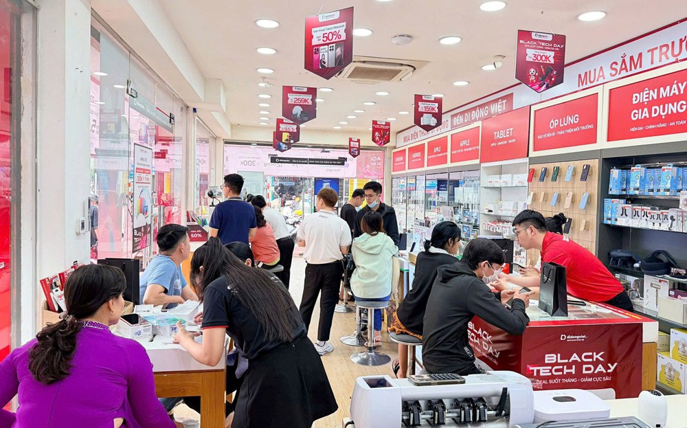 Black Friday sale lớn nhất năm, iPhone 17 Pro Max cũng về giá chưa từng có - Ảnh 5. Black Friday sale lớn nhất năm, iPhone 17 Pro Max cũng về giá chưa từng có - Ảnh 5.