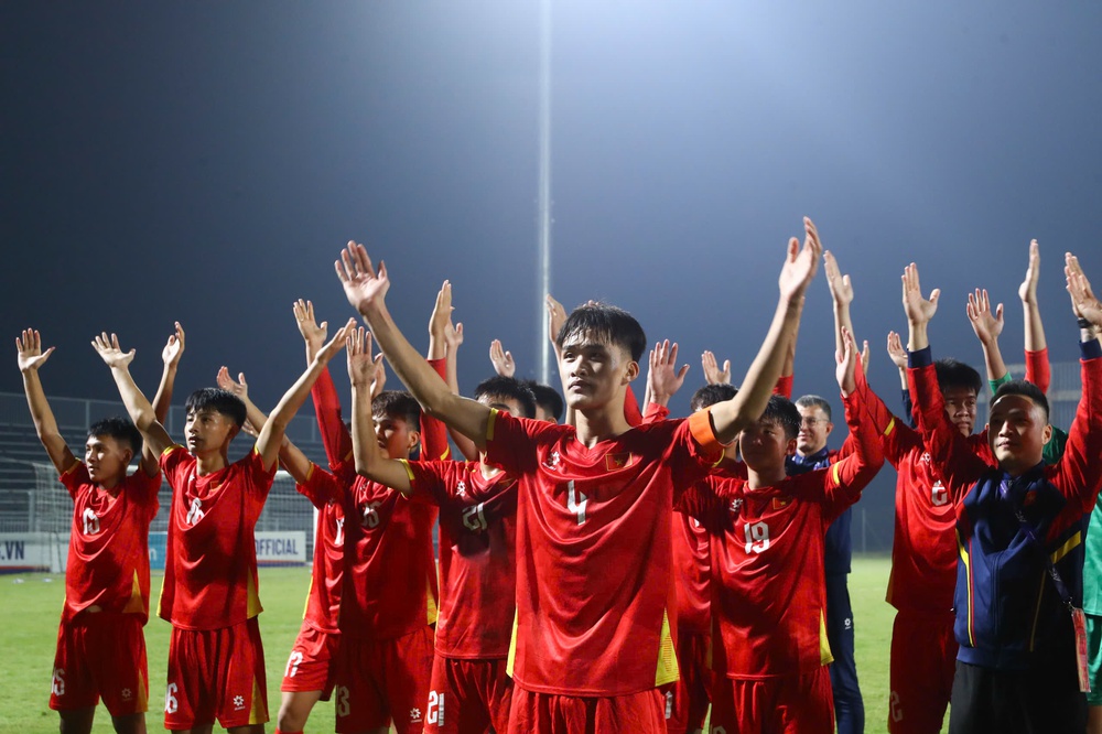 Tin nóng bóng đá Việt hôm nay 27/11: Đội tuyển nữ Việt Nam thua trận tại Nhật Bản; HLV Kim Sang-sik sàng lọc lực lượng - Ảnh 3. Tin nóng bóng đá Việt hôm nay 27/11: Đội tuyển nữ Việt Nam thua trận tại Nhật Bản; HLV Kim Sang-sik sàng lọc lực lượng - Ảnh 3.