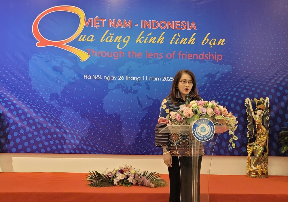Nghệ thuật nhiếp ảnh kết nối tình hữu nghị Việt Nam – Indonesia - Ảnh 2.