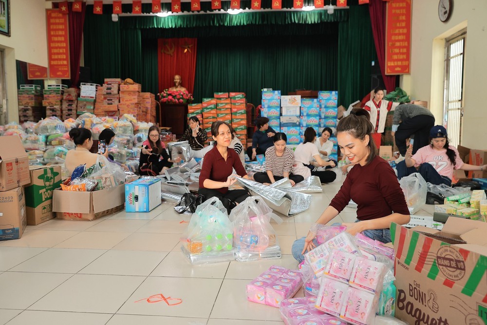 Thủ tướng chỉ đạo khẩn trương triển khai thi đua cao điểm bứt phá hoàn thành thắng lợi nhiệm vụ năm 2025 - Ảnh 2.