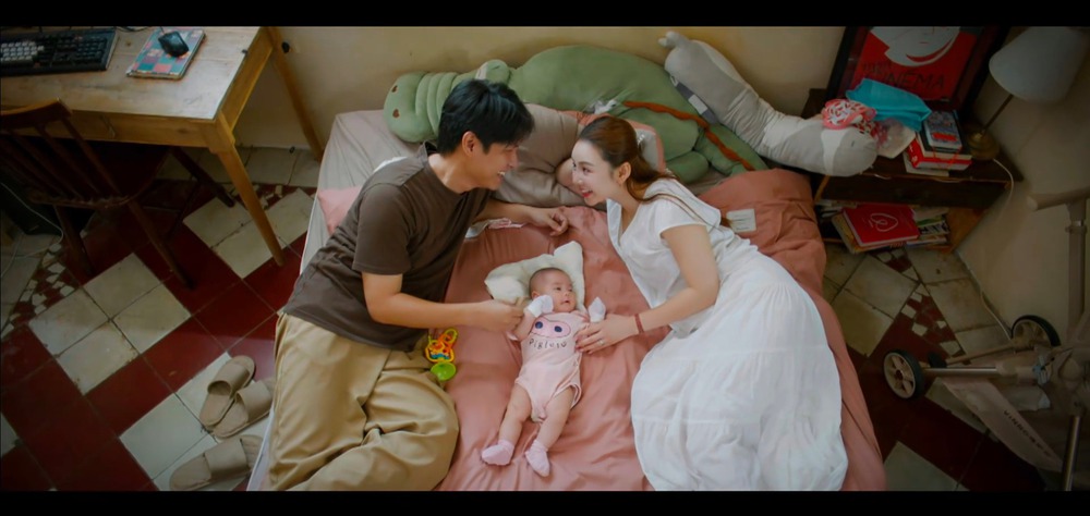 "Gió ngang khoảng trời xanh" khép lại hành trình 48 tập: Người hạnh phúc trọn vẹn, người dừng lại ở ngã rẽ - Ảnh 1. "Gió ngang khoảng trời xanh" khép lại hành trình 48 tập: Người hạnh phúc trọn vẹn, người dừng lại ở ngã rẽ - Ảnh 1.