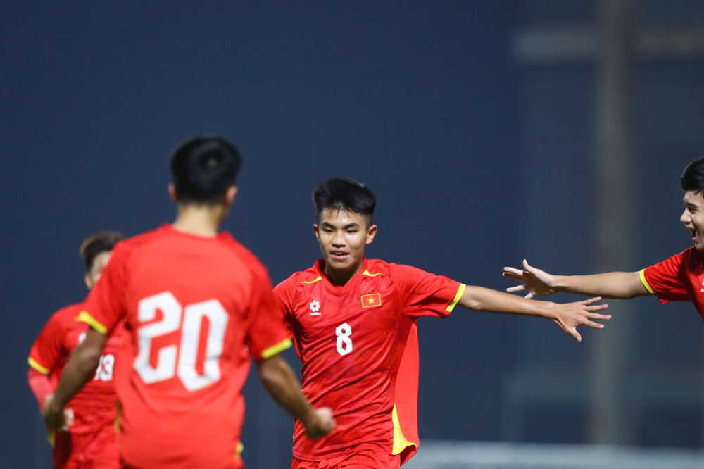 Lượt trận cuối bảng C Vòng loại U17 châu Á 2026, 17 Việt Nam – U17 Malaysia (19h00 ngày 30/11 sân PVF): Ngôi đầu để dự VCK - Ảnh 1. Lượt trận cuối bảng C Vòng loại U17 châu Á 2026, 17 Việt Nam – U17 Malaysia (19h00 ngày 30/11 sân PVF): Ngôi đầu để dự VCK - Ảnh 1.