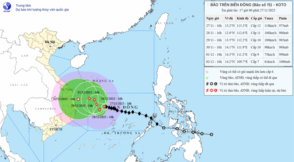 Bão số 15 đổi hướng và tiếp tục di chuyển chậm - Ảnh 1.