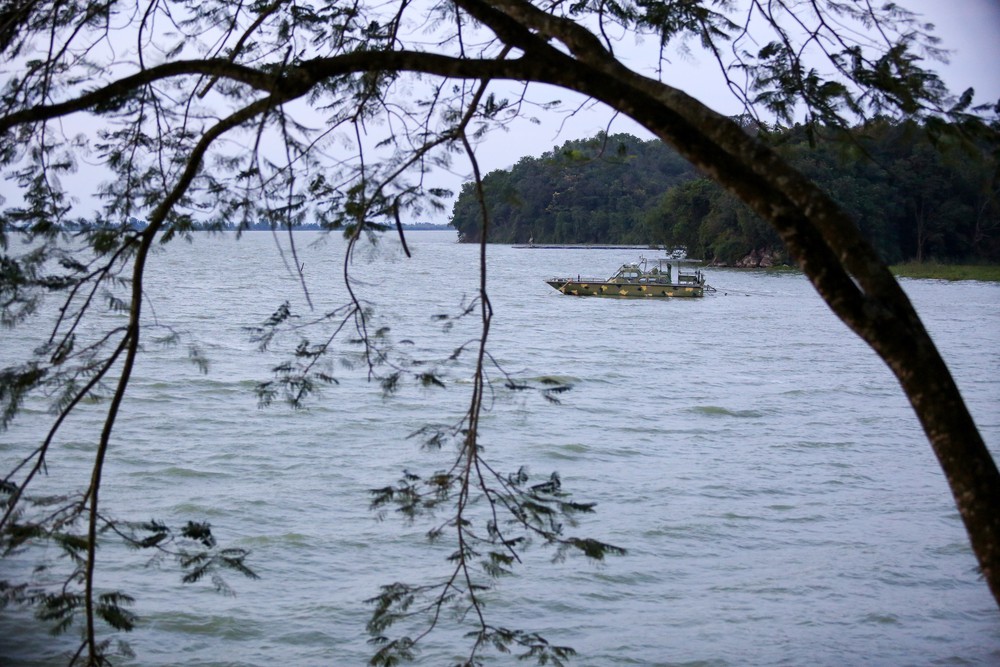 Đảm bảo an toàn cho vùng hạ du hồ Dầu Tiếng trước bão số 15 - Ảnh 4.