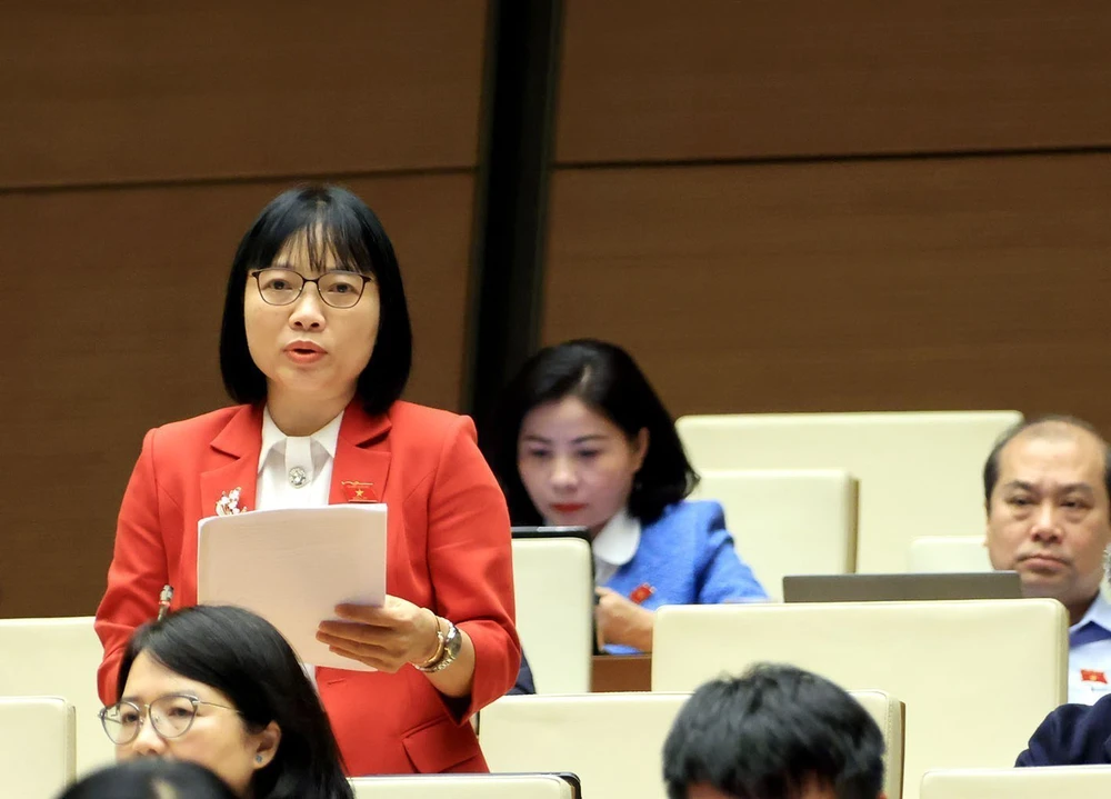 Bên lề kỳ họp thứ 10, Quốc hội khóa XV: Thuế thu nhập cá nhân cần sát thực tế, hỗ trợ đúng đối tượng - Ảnh 1.