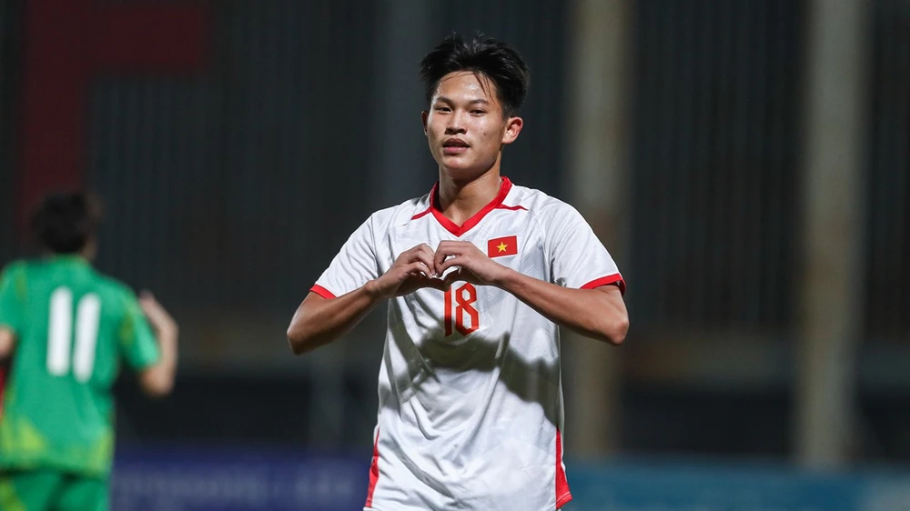 TRỰC TIẾP bóng đá Việt Nam vs Macau (TQ): Hết giờ, Việt Nam 4-0 Macau - Ảnh 5.