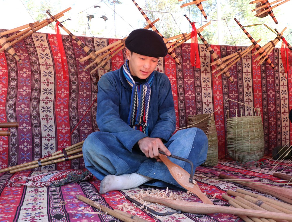 Tạo trải nghiệm đặc sắc nhằm thu hút du khách đến Đồng Văn - Ảnh 1. Tạo trải nghiệm đặc sắc nhằm thu hút du khách đến Đồng Văn - Ảnh 1.