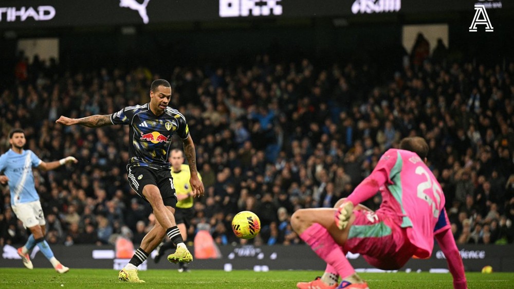 Foden hóa người hùng, Man City đánh bại Leeds trong cơn mưa bàn thắng - Ảnh 4. Foden hóa người hùng, Man City đánh bại Leeds trong cơn mưa bàn thắng - Ảnh 4.