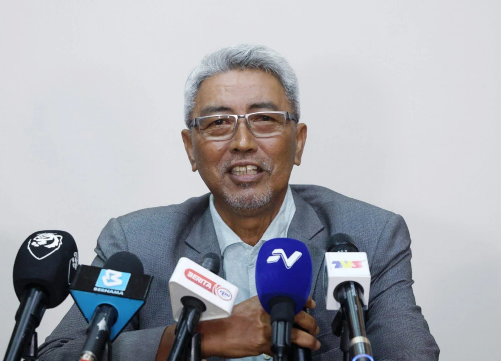 Quyền chủ tịch LĐBĐ Malaysia tuyên bố bị sốc, đưa ra quyết định quan trọng sau phán quyết của FIFA - Ảnh 1.