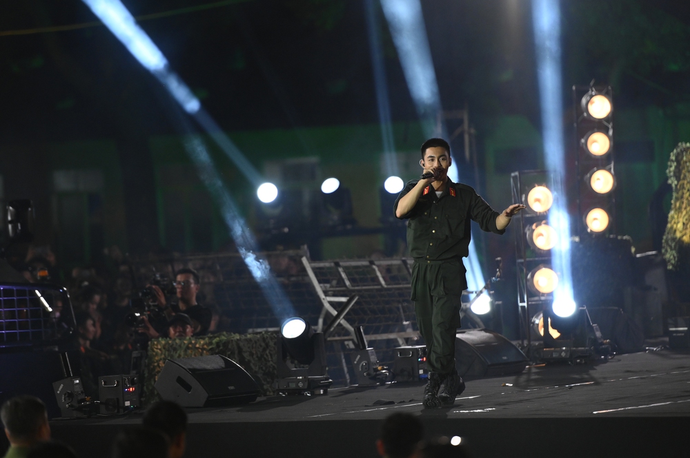 MONO trưởng thành sau 3 tháng “Chiến sĩ quả cảm” - Ảnh 4.