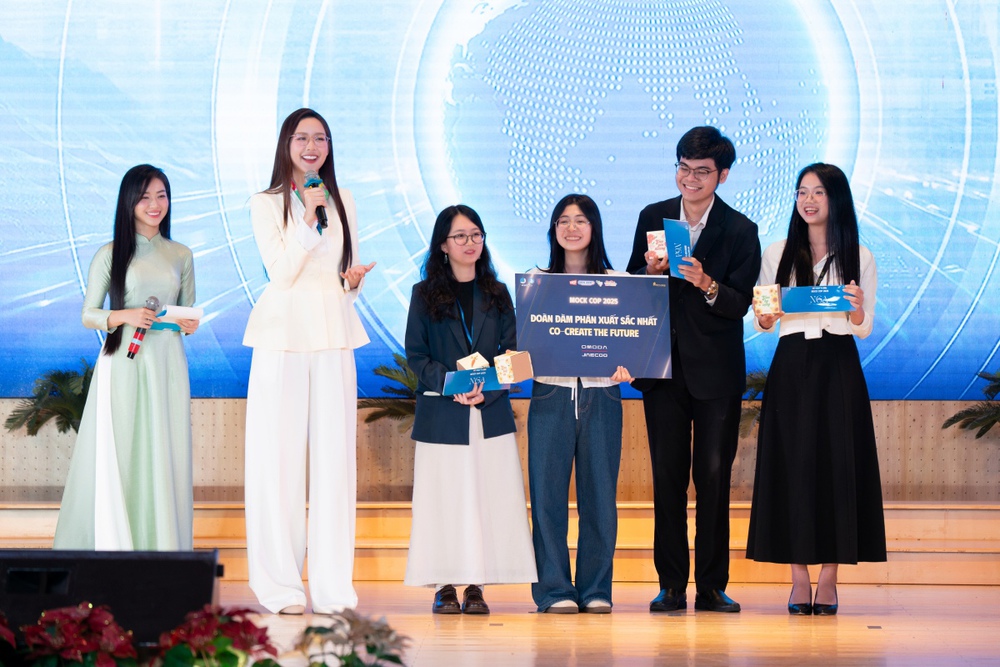 Hoa hậu Bảo Ngọc mang sáng kiến &quot;Trao quyền Thanh niên&quot; thi Miss World - Ảnh 2.