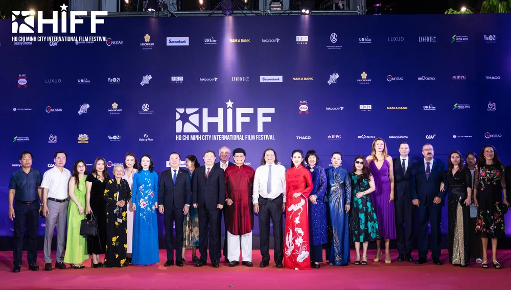 TP.HCM trở thành "Thành phố điện ảnh" (kỳ 1): Cơ hội bứt phá và những thách thức cần vượt qua - Ảnh 1. TP.HCM trở thành "Thành phố điện ảnh" (kỳ 1): Cơ hội bứt phá và những thách thức cần vượt qua - Ảnh 1.