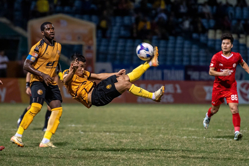 HAGL, Thanh Hóa khiến cuộc đua trụ hạng V-League thêm khó lường  - Ảnh 2. HAGL, Thanh Hóa khiến cuộc đua trụ hạng V-League thêm khó lường  - Ảnh 2.