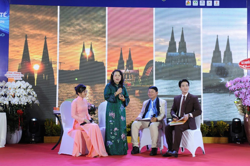 Tác giả Hoàng Thị Bích Thảo ra mắt sách ảnh &quot;Nguồn sống&quot; - Ảnh 2.