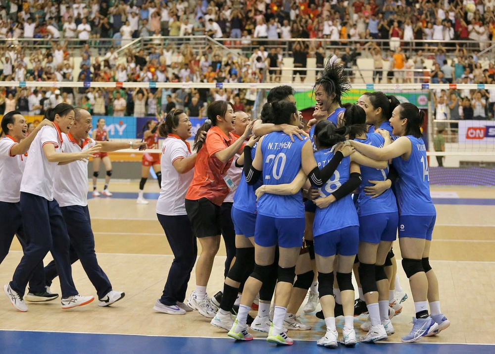 Chốt danh sách 2 đội tuyển bóng chuyền quốc gia: Quyết tâm từ hai đầu chiến tuyến - Ảnh 1. Chốt danh sách 2 đội tuyển bóng chuyền quốc gia: Quyết tâm từ hai đầu chiến tuyến - Ảnh 1.