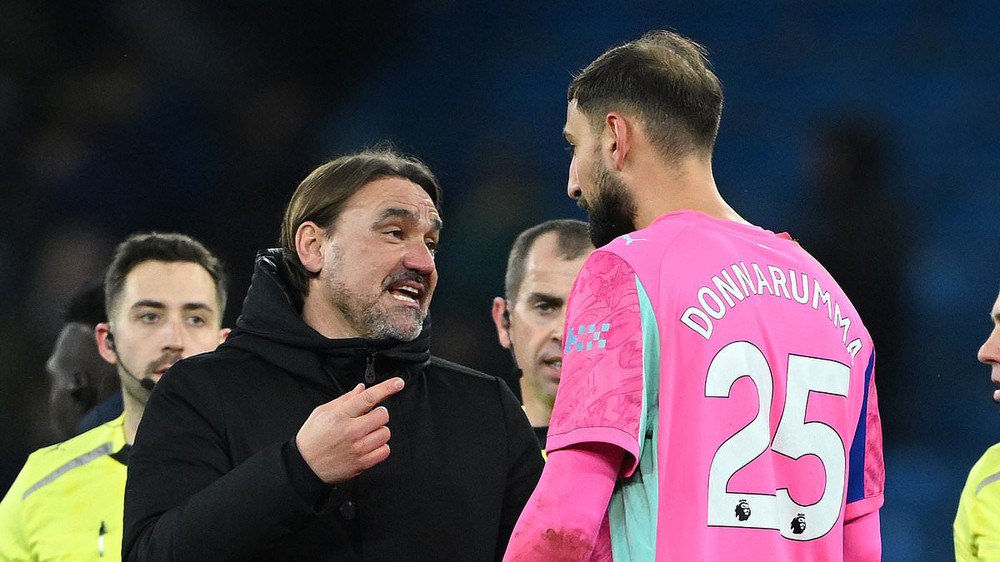 Thủ Môn Man City Bị Tố 'Giả Vờ Chấn Thương', Trọng Tài Biết Cũng Bất Lực - Ảnh 2. Thủ Môn Man City Bị Tố 'Giả Vờ Chấn Thương', Trọng Tài Biết Cũng Bất Lực - Ảnh 2.