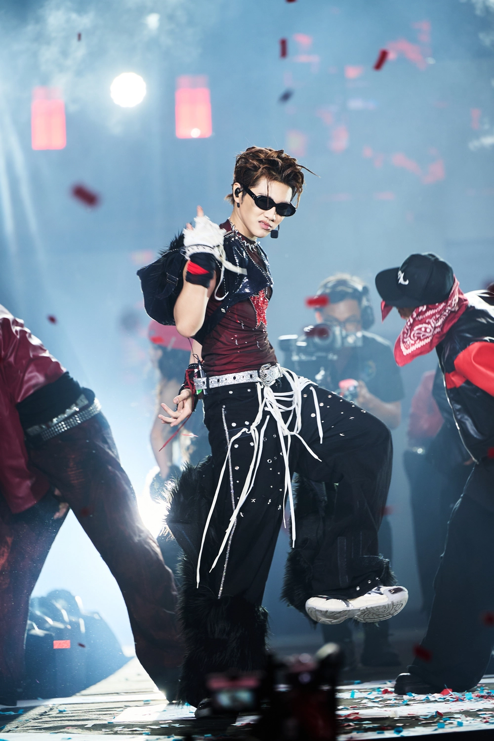 CAPTAIN BOY đưa loạt hit Anh trai “Say Hi” trở lại mini concert - Ảnh 2.