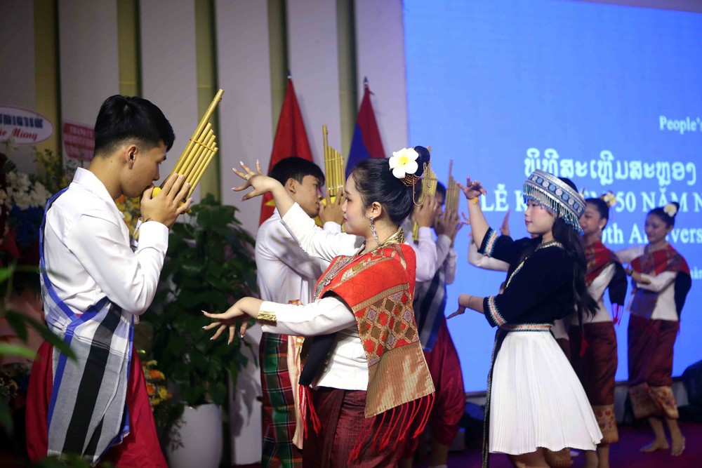 Hợp tác toàn diện Việt Nam - Lào là tài sản vô giá của hai dân tộc - Ảnh 2.