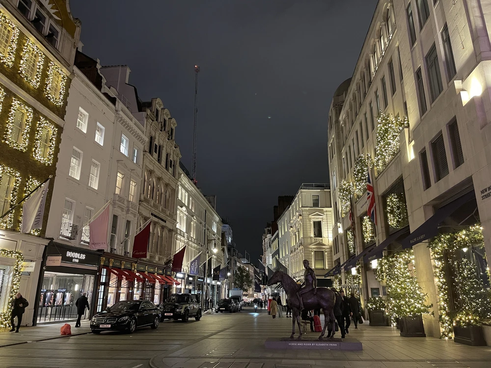 London rực rỡ trong sắc đêm - Ảnh 11.