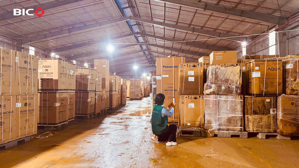 BIC đồng hành cùng khách hàng khắc phục hậu quả mưa lũ miền Trung - Ảnh 1.