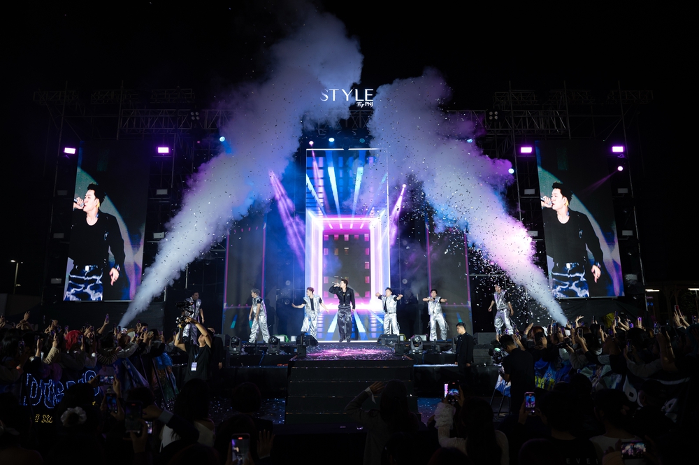 Dương Domic, LYHAN, MAIQUINN trình diễn hết mình tại “Single with STYLE” - Ảnh 1.