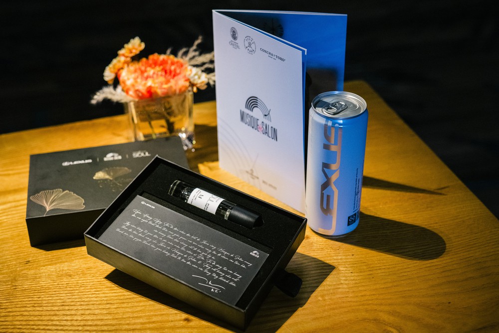 Lexus đồng hành cùng Musique de Salon 18: "Sense Your Soul - Nghe hương ngày thu" - Ảnh 6. Lexus đồng hành cùng Musique de Salon 18: "Sense Your Soul - Nghe hương ngày thu" - Ảnh 6.