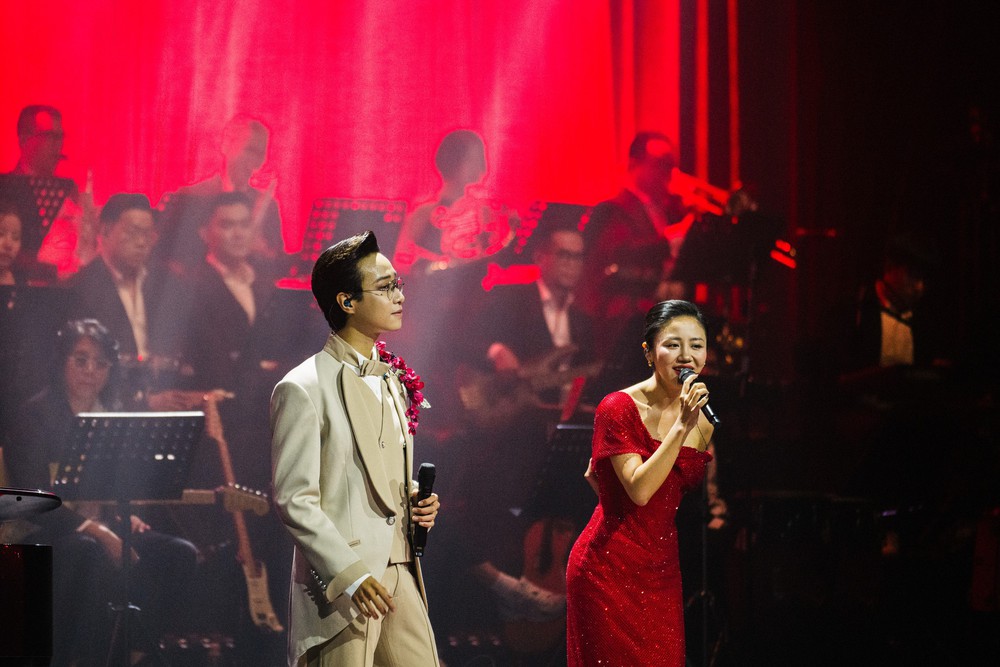 Lexus đồng hành cùng Musique de Salon 18: "Sense Your Soul - Nghe hương ngày thu" - Ảnh 4. Lexus đồng hành cùng Musique de Salon 18: "Sense Your Soul - Nghe hương ngày thu" - Ảnh 4.