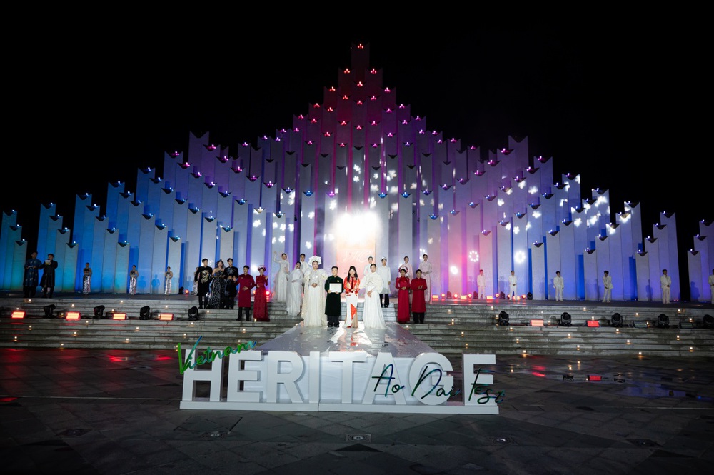 Vietnam Heritage Áo Dài Fest - Hành trình lan tỏa áo dài đến khán giả Việt - Ảnh 2. Vietnam Heritage Áo Dài Fest - Hành trình lan tỏa áo dài đến khán giả Việt - Ảnh 2.