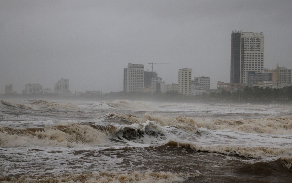 Từ đêm 6/11, bão có khả năng ảnh hưởng trực tiếp đến khu vực từ Đà Nẵng đến Khánh Hòa - Ảnh 1.