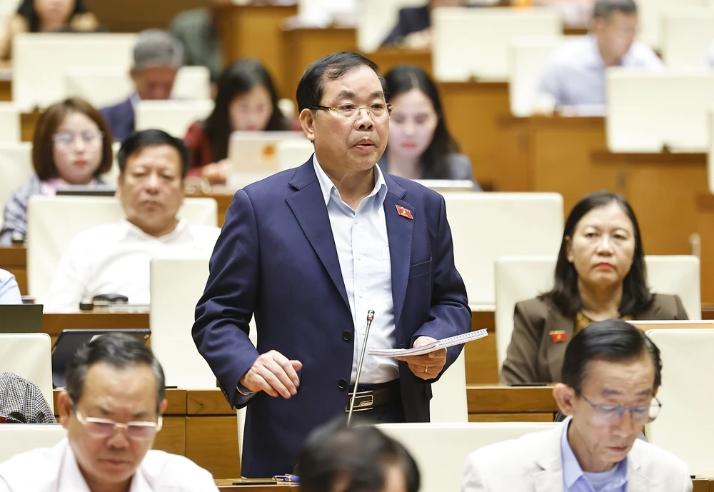 Góp ý dự thảo văn kiện Đại hội XIV của Đảng: Chuyển đổi mạnh mẽ mô hình tăng trưởng tạo đột phá giai đoạn 2026–2030 - Ảnh 1. Góp ý dự thảo văn kiện Đại hội XIV của Đảng: Chuyển đổi mạnh mẽ mô hình tăng trưởng tạo đột phá giai đoạn 2026–2030 - Ảnh 1.