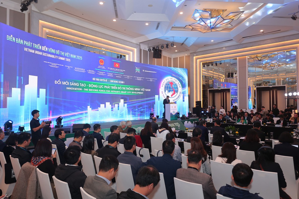 Đổi mới sáng tạo và chuyển đổi số: Chìa khóa xây dựng thành phố thông minh tại Việt Nam - Ảnh 1. Đổi mới sáng tạo và chuyển đổi số: Chìa khóa xây dựng thành phố thông minh tại Việt Nam - Ảnh 1.