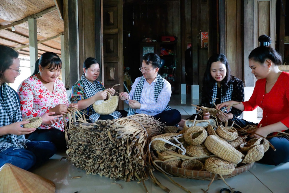 Hà Nội - Vĩnh Long hợp tác du lịch, tạo lực đẩy cho các sản phẩm liên kết vùng - Ảnh 6.