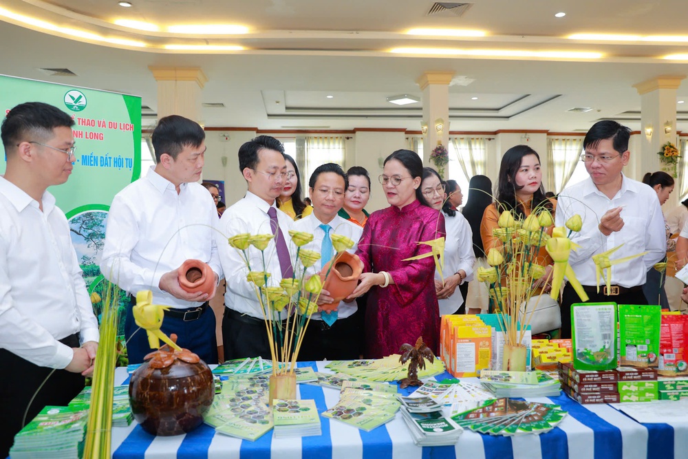 Hà Nội - Vĩnh Long hợp tác du lịch, tạo lực đẩy cho các sản phẩm liên kết vùng - Ảnh 2.