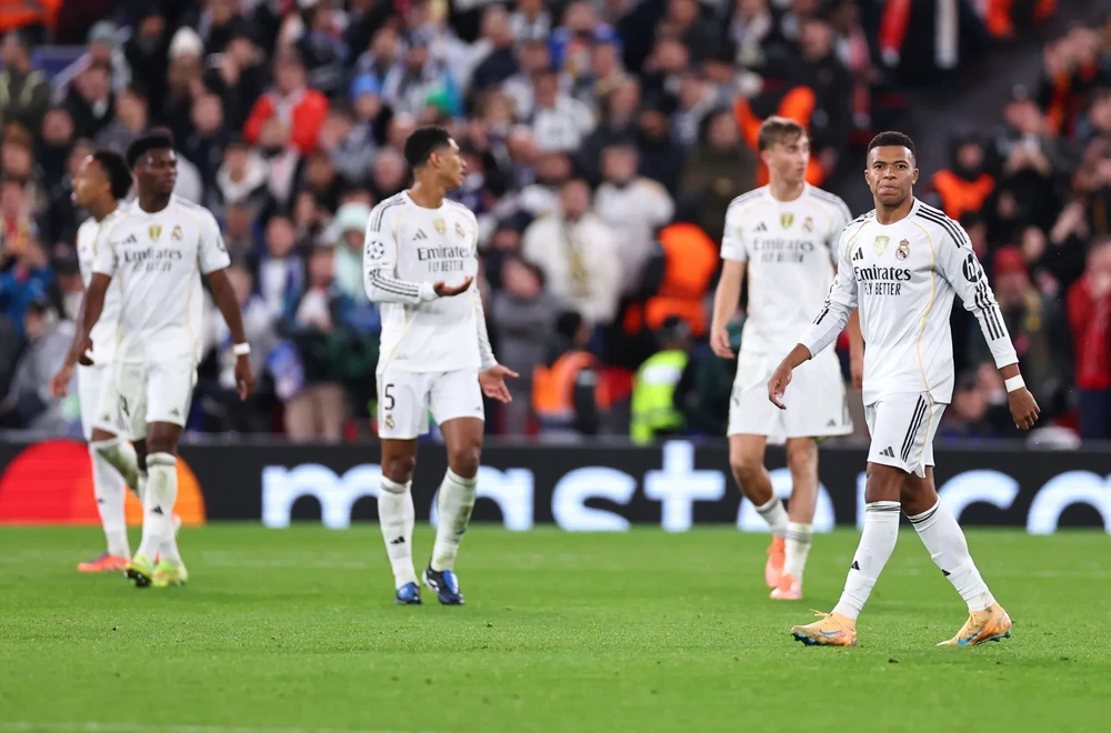 Vấn đề của Real Madrid: Quá yếu đuối trong các trận đấu lớn - Ảnh 1. Vấn đề của Real Madrid: Quá yếu đuối trong các trận đấu lớn - Ảnh 1.