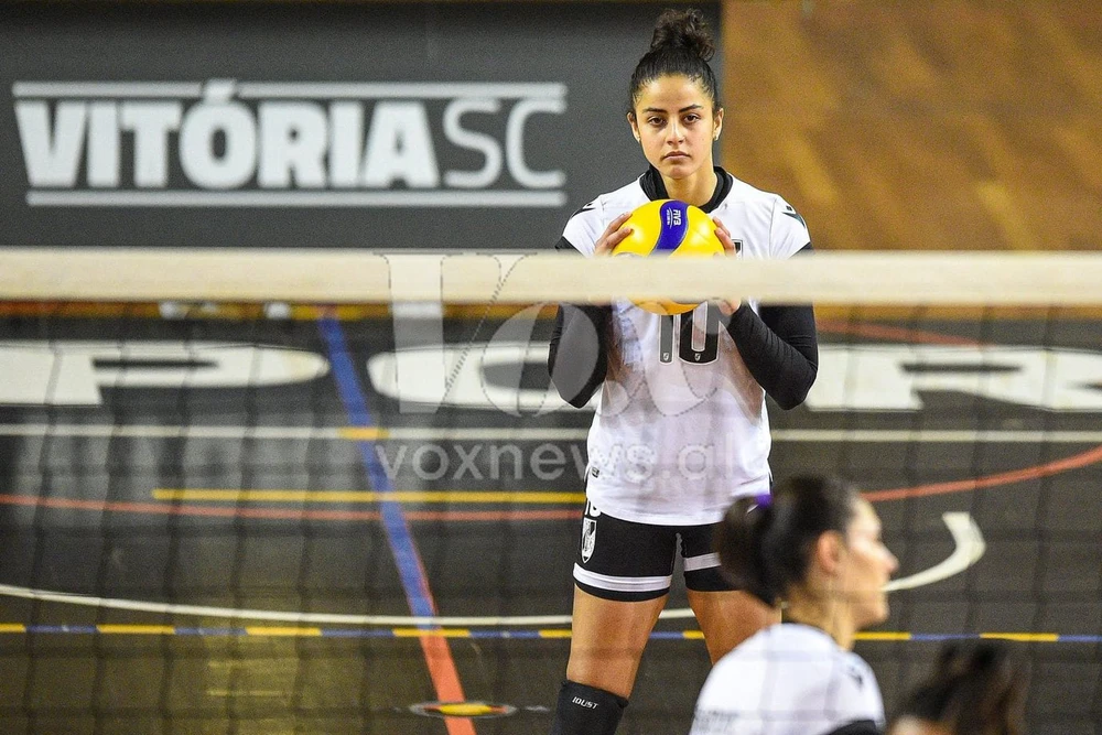 VĐV bóng chuyền sốc vì bị đình chỉ do nghi ngờ giới tính: 'Chỉ vì mái tóc ngắn, tôi bị nghi không phải phụ nữ' - Ảnh 2. VĐV bóng chuyền sốc vì bị đình chỉ do nghi ngờ giới tính: 'Chỉ vì mái tóc ngắn, tôi bị nghi không phải phụ nữ' - Ảnh 2.