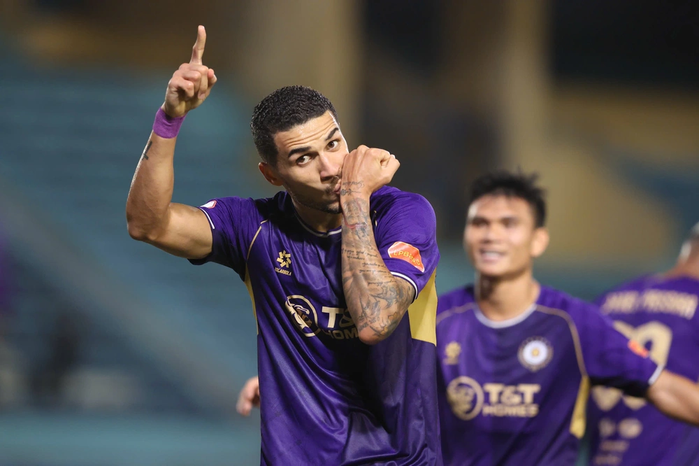 Hoàng Hên truyền cảm hứng, đừng vôi gạch tên thầy trò HLV Harry Kewell ở cuộc đua vô địch - Ảnh 1.